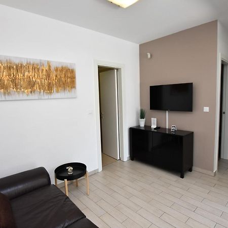 Apartments Nika Primošten المظهر الخارجي الصورة