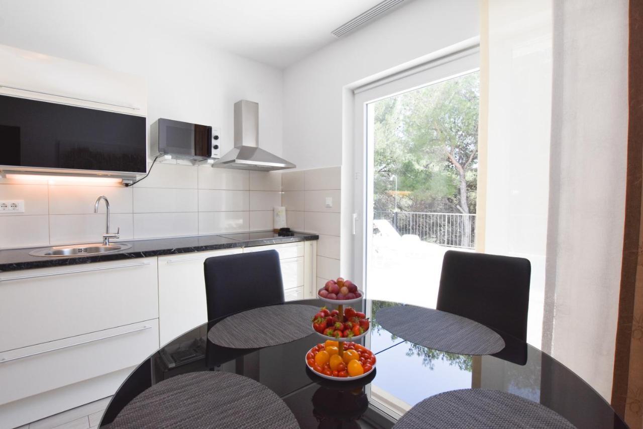 Apartments Nika Primošten المظهر الخارجي الصورة