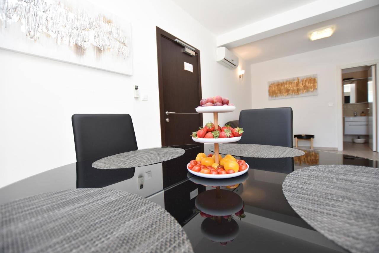 Apartments Nika Primošten المظهر الخارجي الصورة